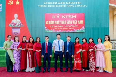 Mít tinh kỷ niệm 43 năm Ngày Nhà giáo Việt Nam (20/11/1982 – 20/11/2025)